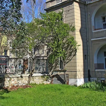 Platana Apartman
